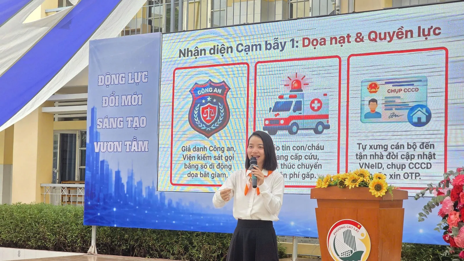 Giảng viên hướng dẫn nhận diện các thủ đoạn lừa đảo số tại Phường Cát Lái, TP. HCM