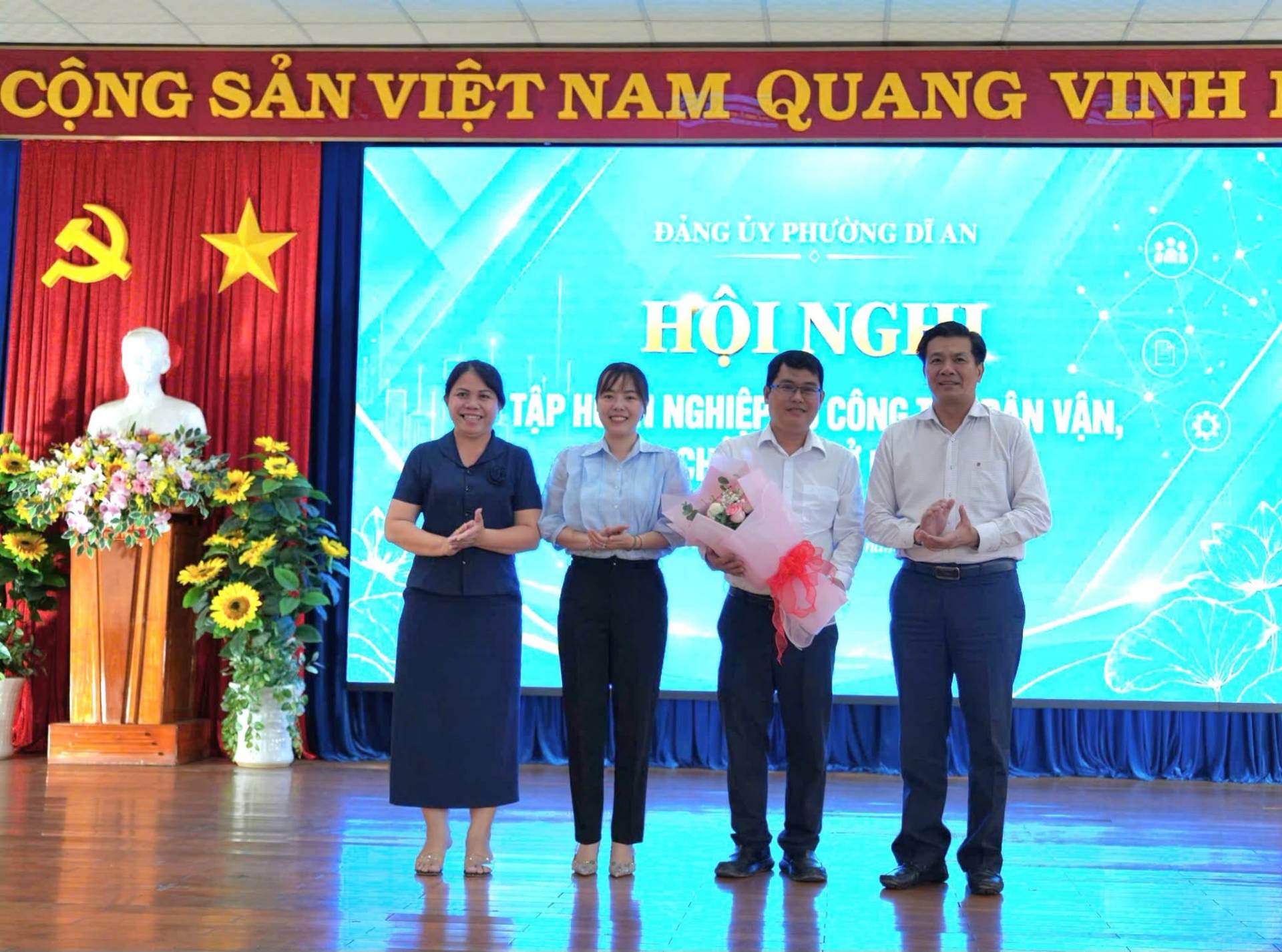 PHƯỜNG DĨ AN TẬP HUẤN NGHIỆP VỤ CÔNG TÁC DÂN VẬN, DÂN CHỦ Ở CƠ SỞ NĂM 2026