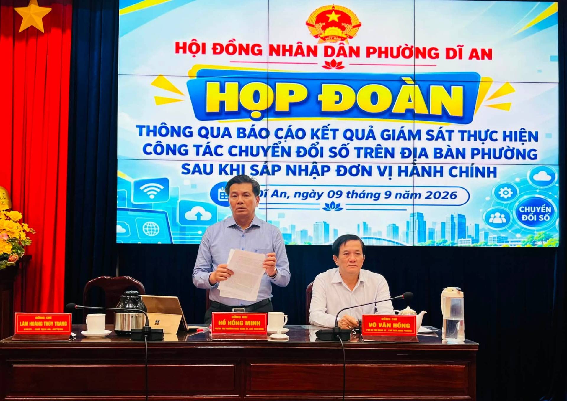 THƯỜNG TRỰC HĐND PHƯỜNG DĨ AN THÔNG QUA BÁO CÁO GIÁM SÁT CHUYỂN ĐỔI SỐ SAU SÁP NHẬP