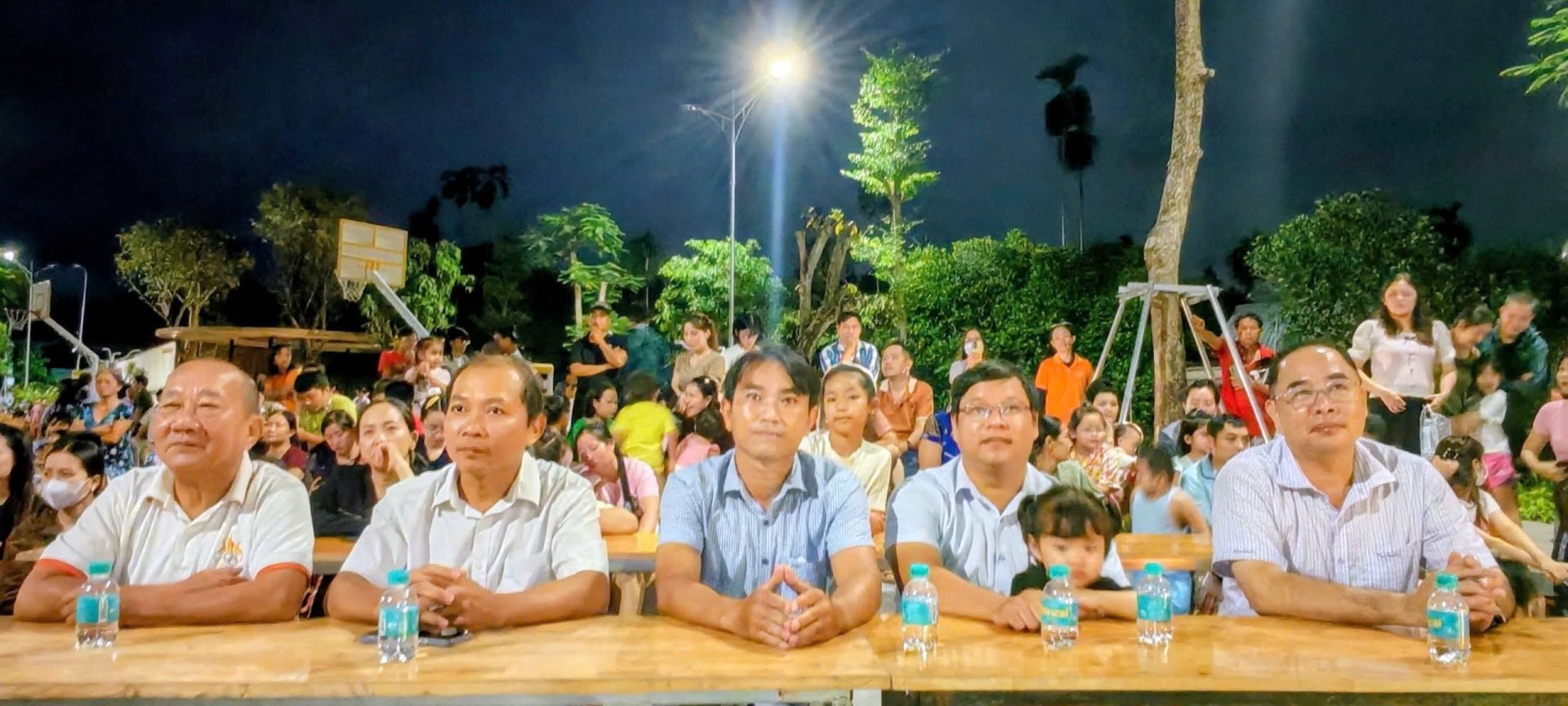 KHU PHỐ AN SƠN VÀ KHU PHỐ AN HÒA TỔ CHỨC “ĐÊM HỘI TRĂNG RẰM 2026” ẤM ÁP, Ý NGHĨA CHO THIẾU NHI