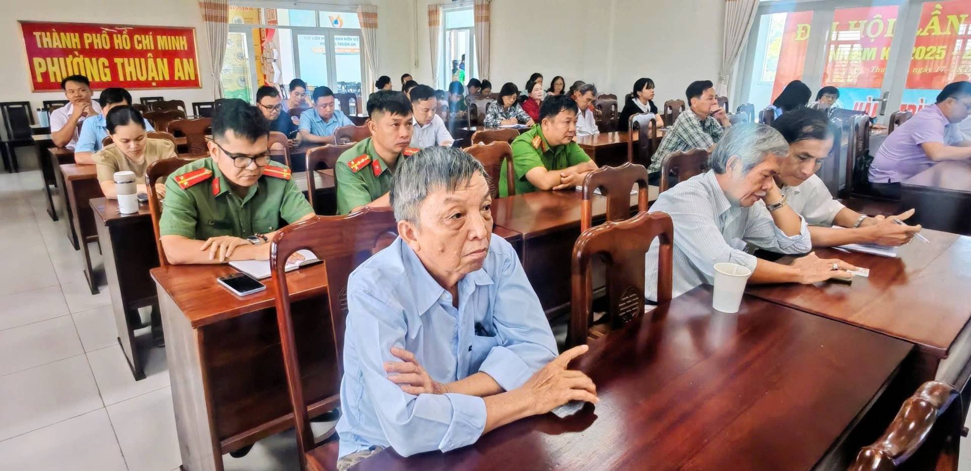 THAM DỰ HỘI NGHỊ TRỰC TUYẾN QUÁN TRIỆT, TRIỂN KHAI THỰC HIỆN MỘT SỐ NGHỊ QUYẾT, CHỈ THỊ CỦA BỘ CHÍNH TRỊ