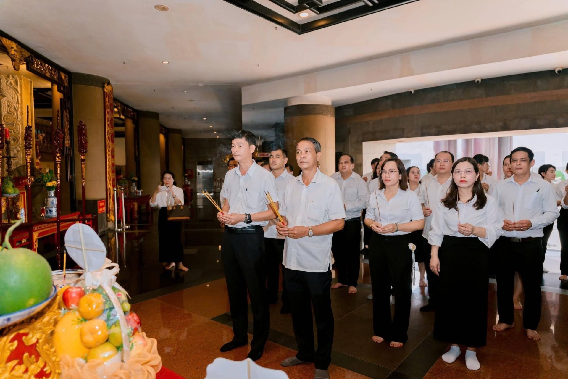ĐẢNG ỦY CÁC CƠ QUAN ĐẢNG PHƯỜNG THUẬN AN TỔ CHỨC SINH HOẠT CHUYÊN ĐỀ QUÝ III NĂM 2026 VÀ HOẠT ĐỘNG VỀ NGUỒN