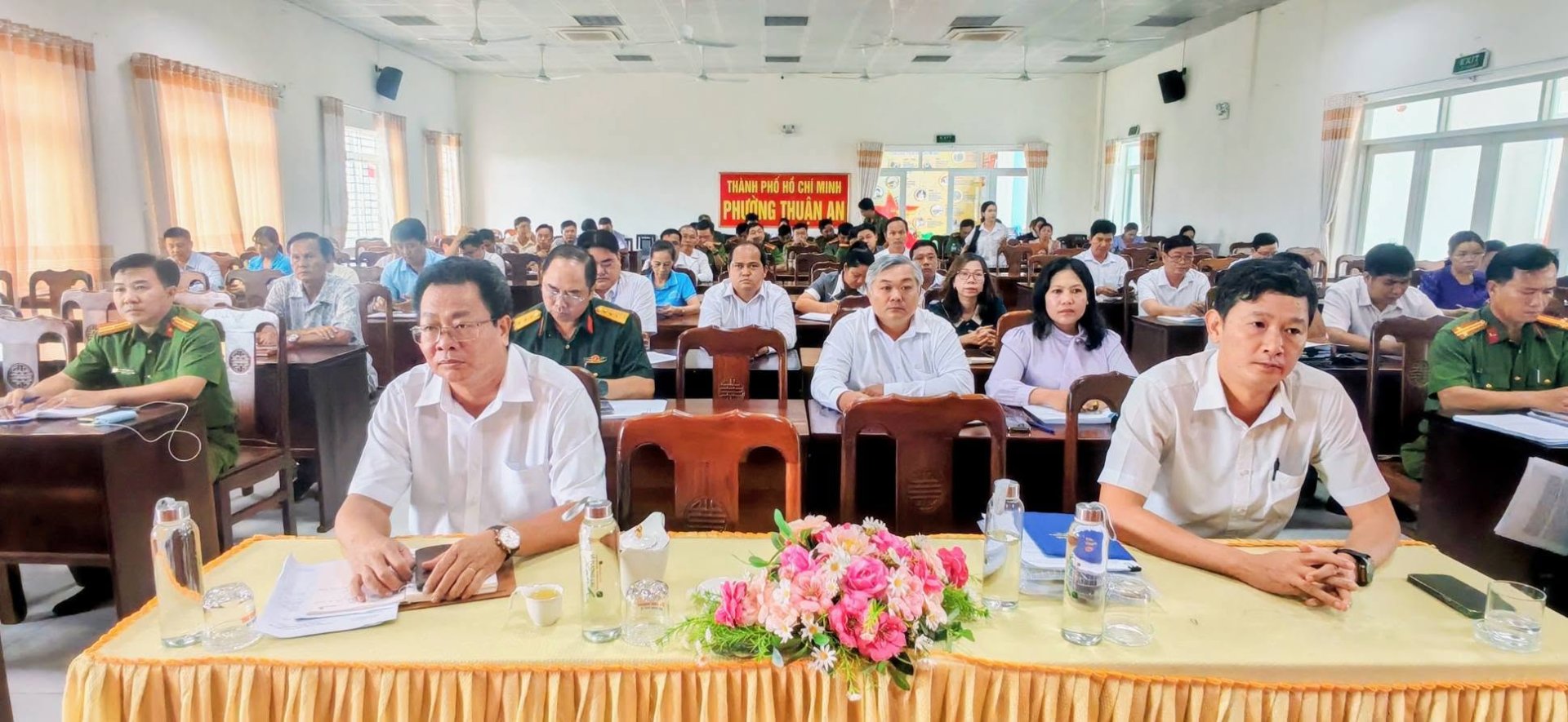 PHƯỜNG THUẬN AN THAM DỰ HỘI NGHỊ TRỰC TUYẾN QUÁN TRIỆT, TRIỂN KHAI NGHỊ QUYẾT SỐ 02-NQ/TU VỀ PHÒNG, CHỐNG VÀ KIỂM SOÁT MA TÚY