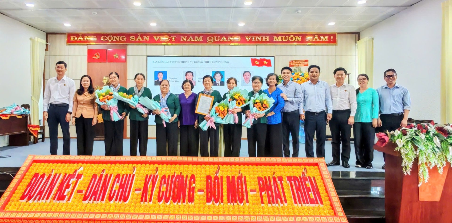 RA MẮT BAN LIÊN LẠC TRUYỀN THỐNG NỮ KHÁNG CHIẾN LIÊN PHƯỜNG THUẬN AN