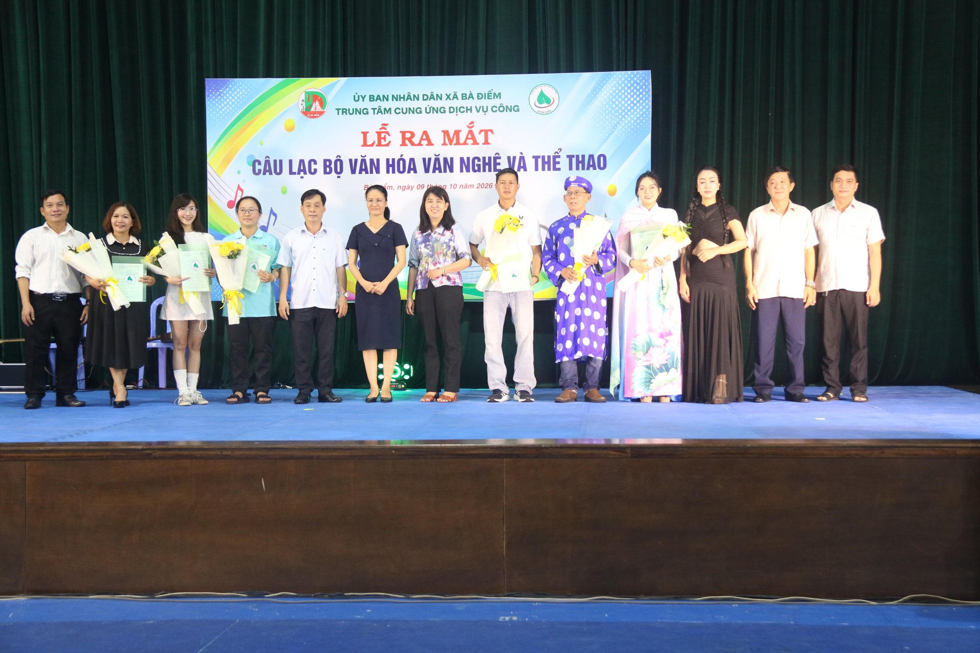 XÃ BÀ ĐIỂM TỔ CHỨC LỄ RA MẮT CÁC CÂU LẠC BỘ  VĂN HÓA - VĂN NGHỆ VÀ THỂ THAO