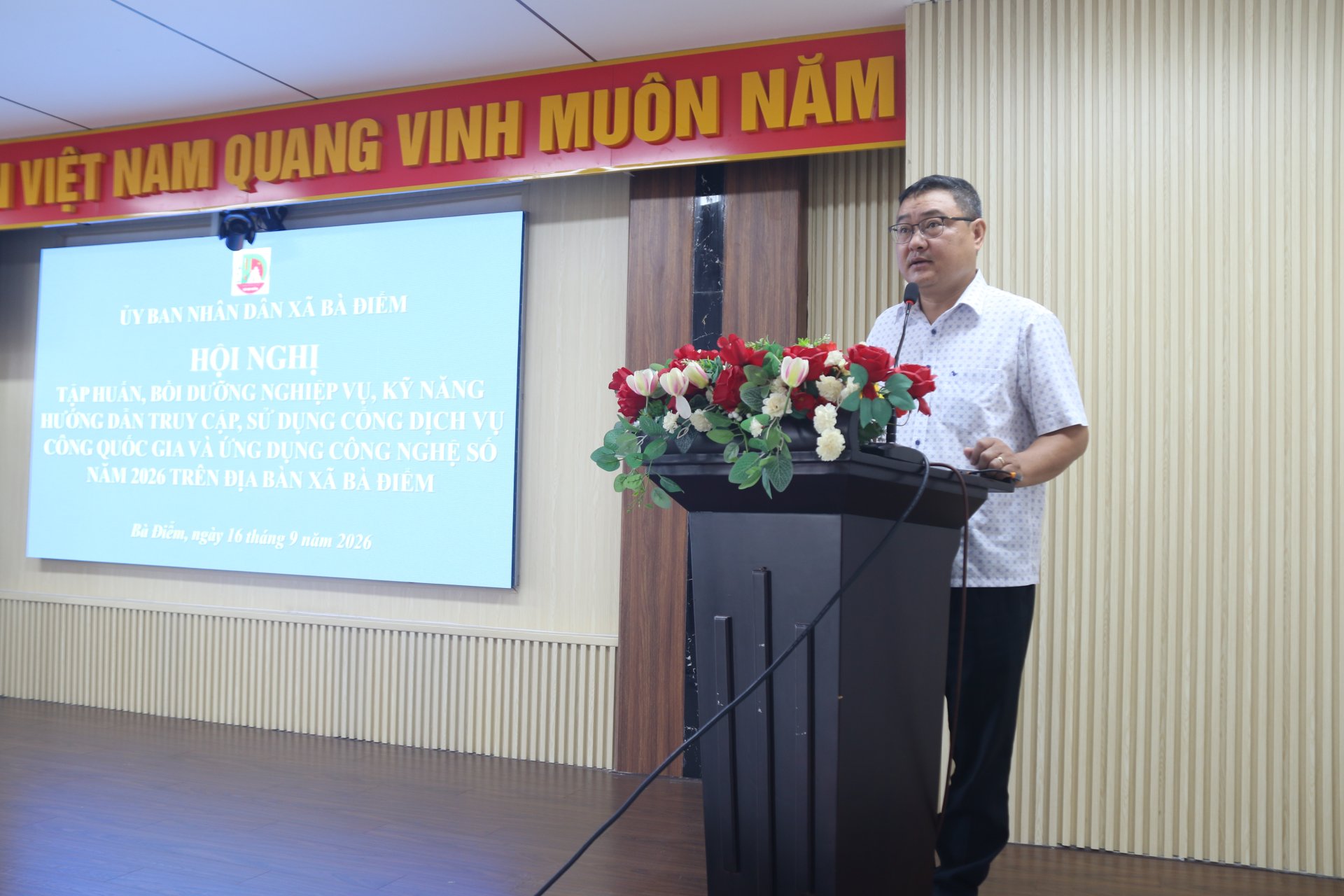UBND XÃ BÀ ĐIỂM TỔ CHỨC HỘI NGHỊ TẬP HUẤN, BỒI DƯỠNG NGHIỆP VỤ, KỸ NĂNG, HƯỚNG DẪN TRUY CẬP VÀ SỬ DỤNG CỔNG DỊCH VỤ CÔNG QUỐC GIA