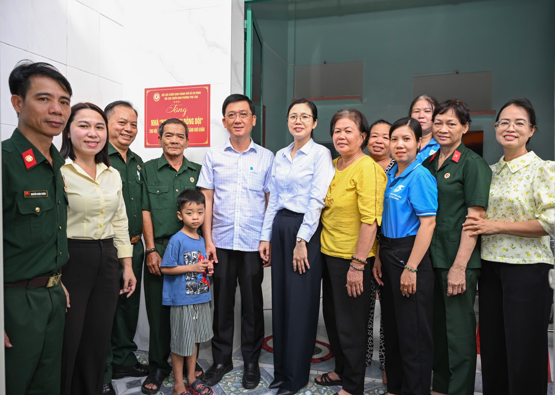 LỄ BÀN GIAO NHÀ “NGHĨA TÌNH ĐỒNG ĐỘI” CHO HỘI VIÊN CỰU CHIẾN BINH