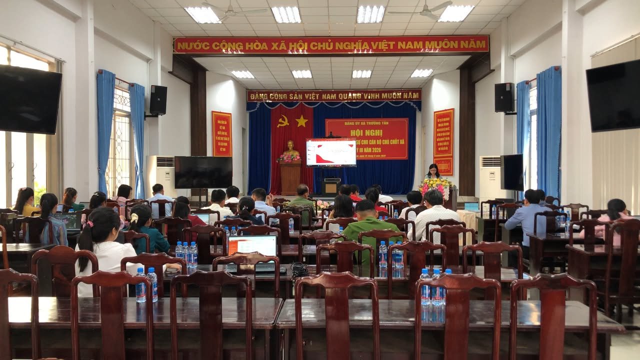 HỘI NGHỊ TẬP HUẤN, HƯỚNG DẪN ĐÁNH GIÁ, XẾP LOẠI CÁN BỘ, CÔNG CHỨC, VIÊN CHỨC QUÝ III NĂM 2026 TRÊN PHẦN MỀM...